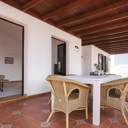 Las Casas De Abajo Holiday home